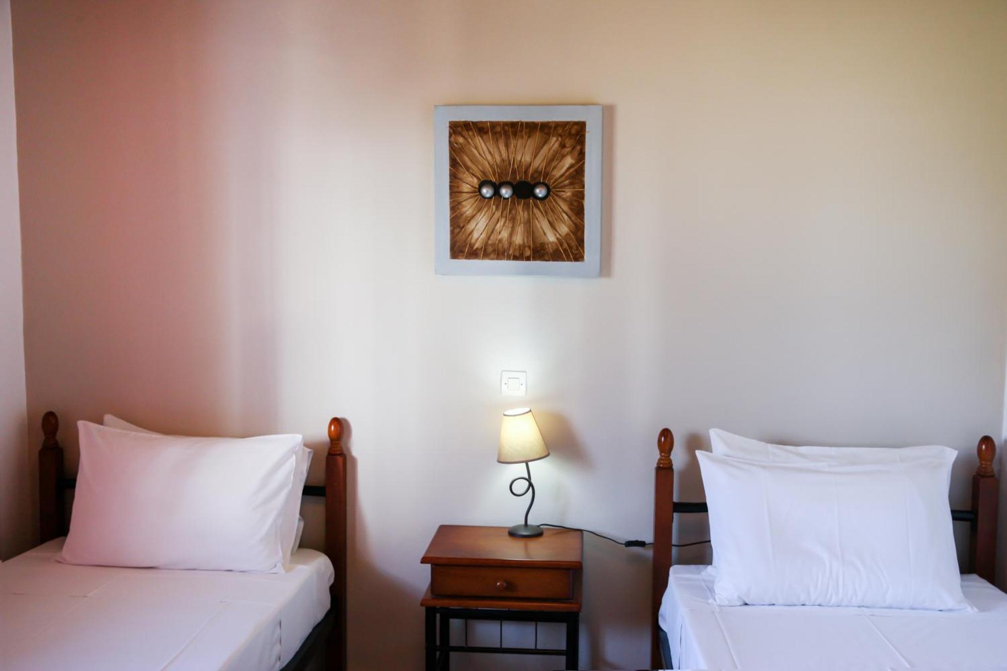 S&C Kosmos Beach Resort Рода Екстер'єр фото